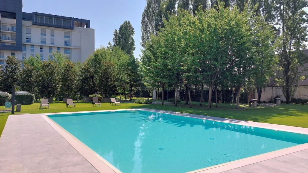 الفندق رامادا بلازا ميلانو - ميلانو